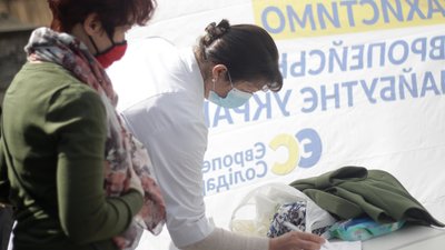 Львів активно долучився до всеукраїнської акції на підтримку медиків (ФОТО)
