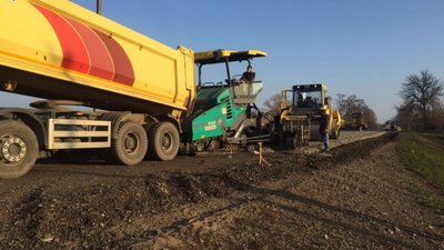 Водіям: у Дрогобицькому районі проводиться ремонт дороги