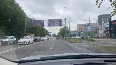 У центрі Львова виникли ускладнення руху через ремонт Чорновола (ФОТО)