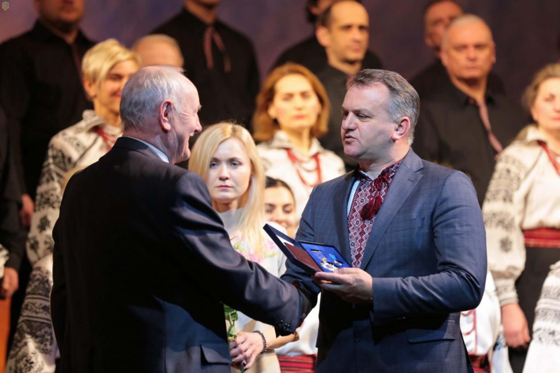 Синютка відзначив державними нагородами культурних та громадських діячів