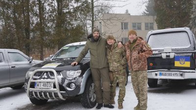 Зі Львова передали автомобіль на Куп’янський напрямок