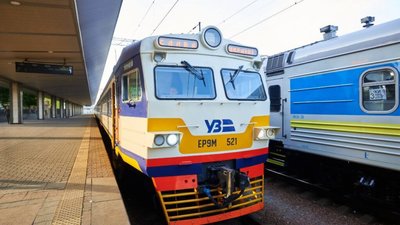 В Ірпінь прибула перша електричка (ФОТО)