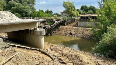 На Львівщині відновлюють міст на автомобільній дорозі Монастирець-Поляна