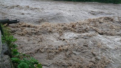 На Львівщині затопило місто (ВІДЕО)