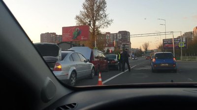 Шевціву не читати: у Львові через "розумний" світлофор сталась аварія (ФОТО)