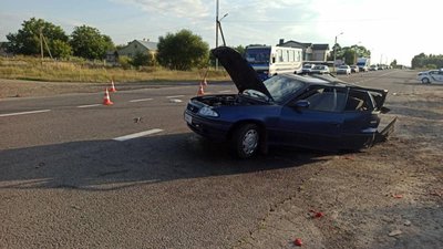 На Львівщині в автокатастрофі школяр загинув на очах у батьків (ФОТО)