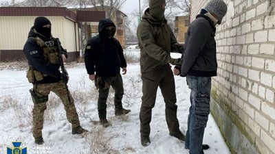 СБУ затримала ворожих інформаторів, які коригували ракетні обстріли позицій ЗСУ на Донецькому та Бахмутському напрямках