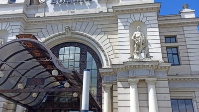 У Львові "замінували" головний залізничний вокзал: евакуювали близько 200 осіб