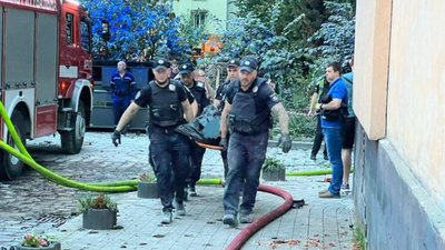 У Львові під завалами ще можуть перебувати люди