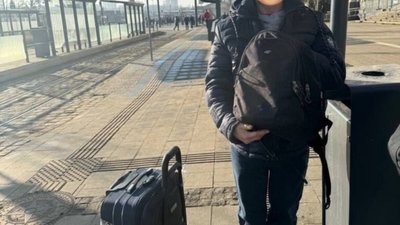 У Львові безголовий чоловік забув на вокзалі сумку