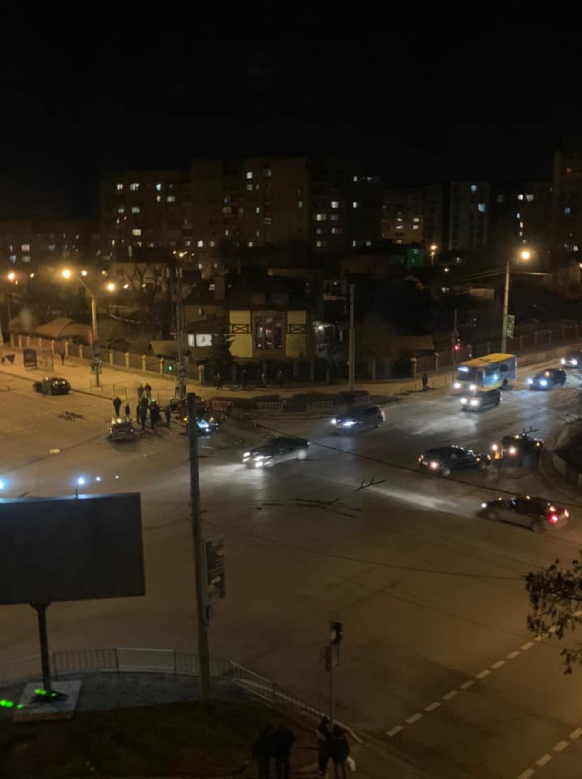 У Львові в аварії травмувалось четверо осіб. Фото Варта-1