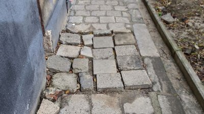 Фото дня: львівський тротуар після ремонту