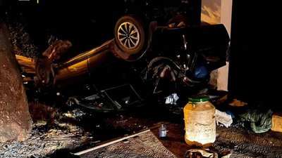 У Львові водій 2000-го року народження перекинув автомобіль