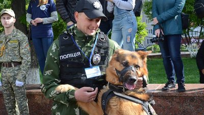 Кінологічний центр поліції Львівщини шукає нових співробітників(Відео)