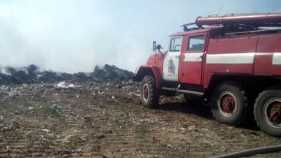 Біля Нового Роздолу збільшилася площа пожежі на сміттєзвалищі