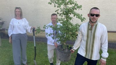 На Львівщині висадили 350 іменних сакур (ФОТО)