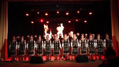 Заслужений ансамбль «Верховина» виступив у Дрогобичі з великим благодійним концертом