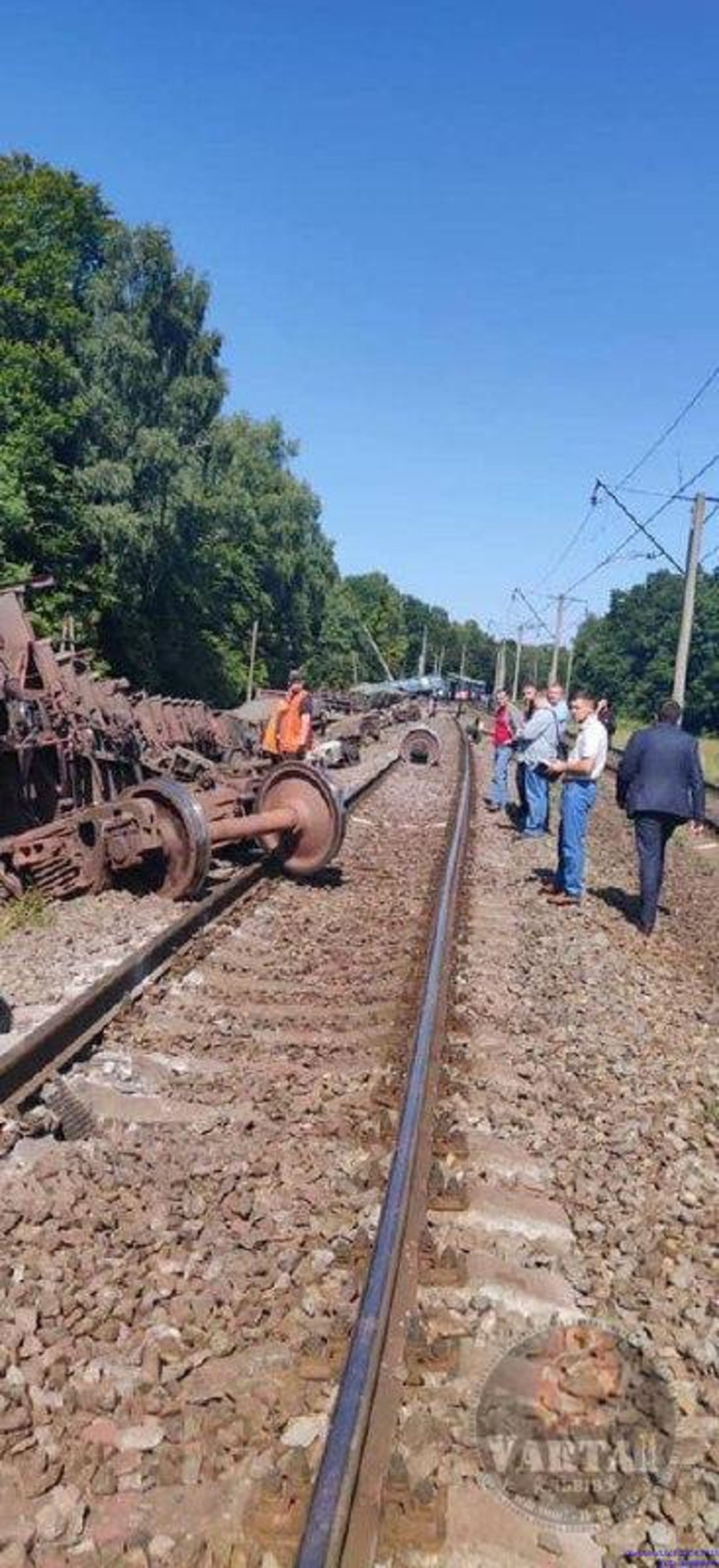 Укрзалізниця встановлює причини сходу вагонів вантажного поїзда на Львівщині