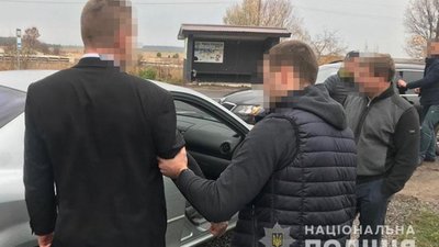 На Львівщині поліція затримала на хабарі у тисячу доларів США голову РДА