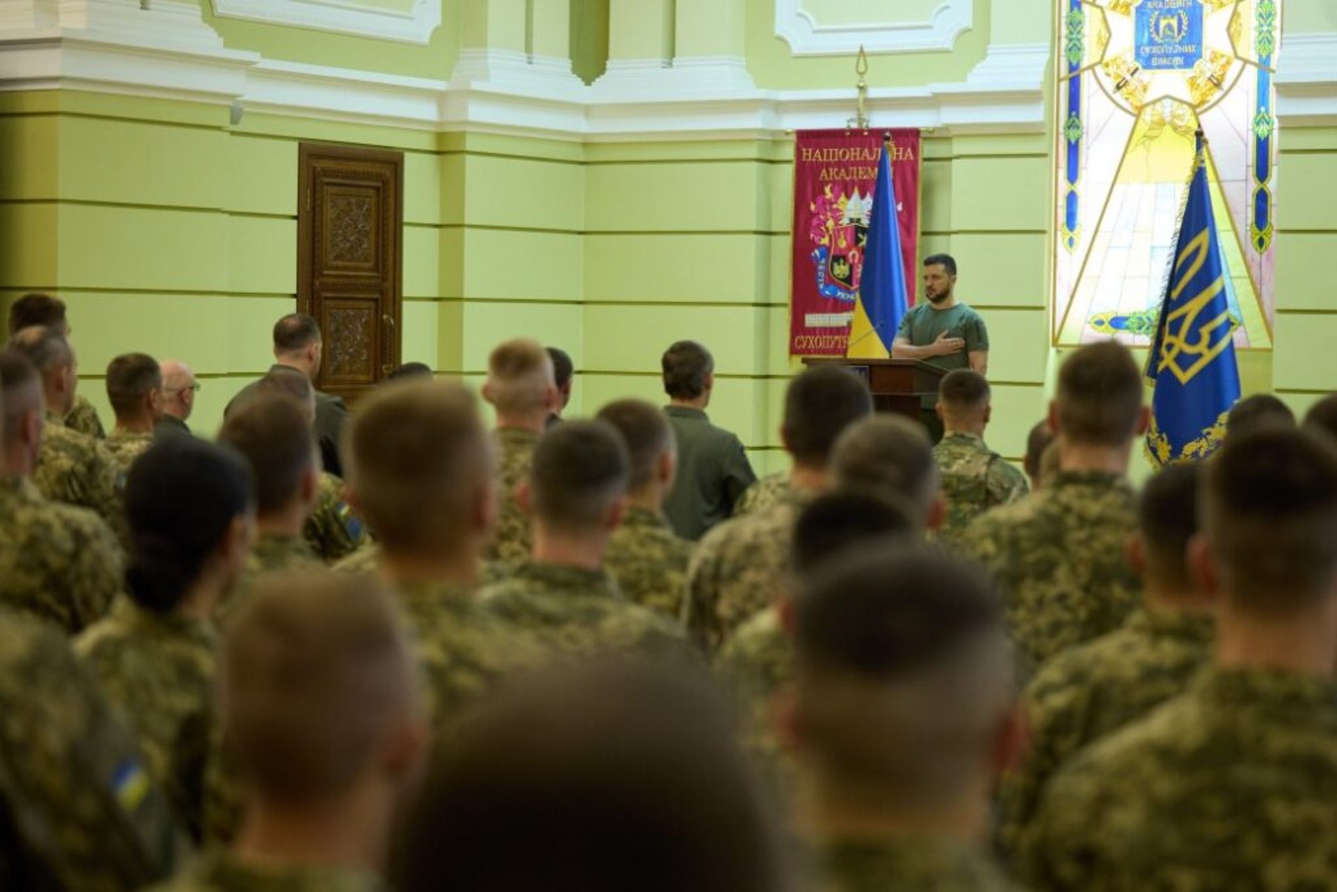 Зеленський відвідав Національну академію Сухопутних військ України