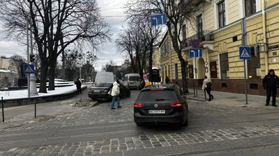 У центрі Львова Мерседес збив людину