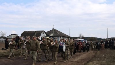 Мостиська попрощались із захисником