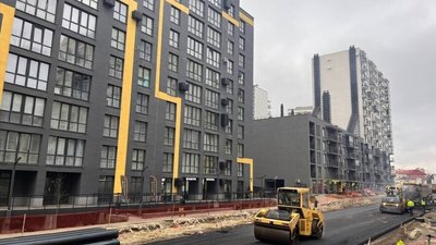 Садовий хоче, щоб дороги у Львові ремонтували у борг