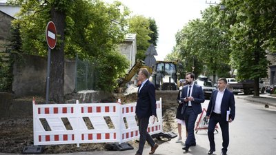Садовий знову піариться на ремонті доріг у Львові (ФОТО)
