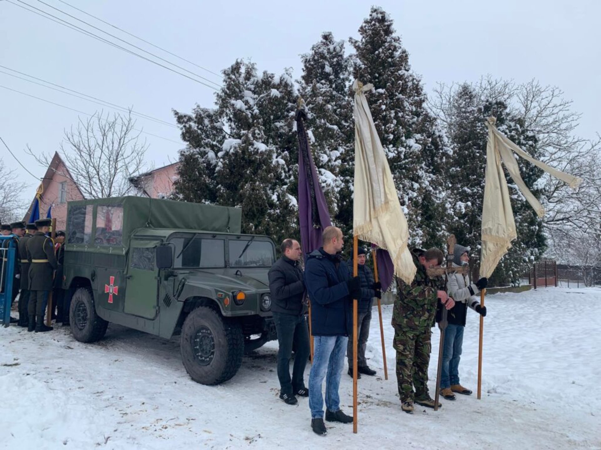 Львівщина провела в останню путь Героя України Руслана Нирова, фото Пустомитівська міська рада