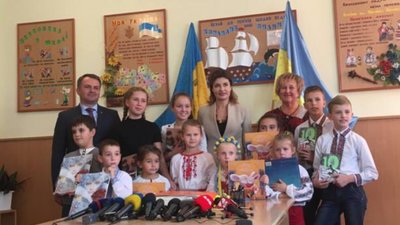 Львівщина стала 16-им регіоном, діти якого поділилися сімейними фото для національного проекту