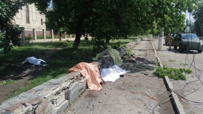 Торецьк: росіяни влучили у зупинку, багато загиблих