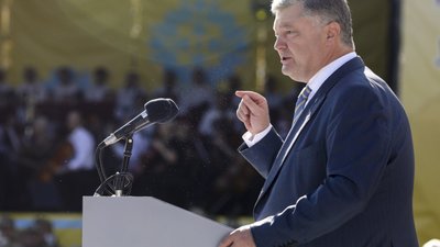 Україна має жорстко захищати свої національні інтереси, - Петро Порошенко