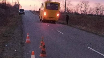 На Львівщині під колесами рейсового автобуса  загинув пішохід (ФОТО)
