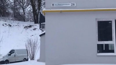 У Львові через завали снігу люди не можуть вийти з під’їздів (ФОТО)
