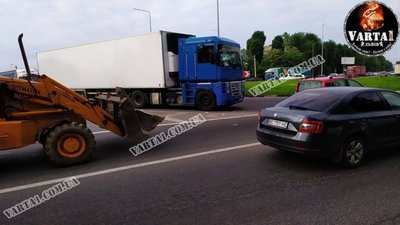 У Львові на об’їзній у ДТП постраждав велосипедист (ФОТО)