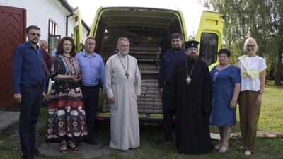 Митрополит Львівський і Сокальський ПЦУ передав допомогу Підбузькому геріатричному пансіонату