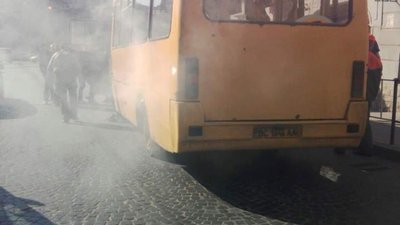 Як у Яворові хамлять пасажирам (ВІДЕО)