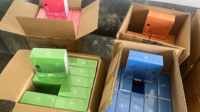 У «Шегинях» водій намагався перевезти через кордон електронні сигарети (ФОТО)