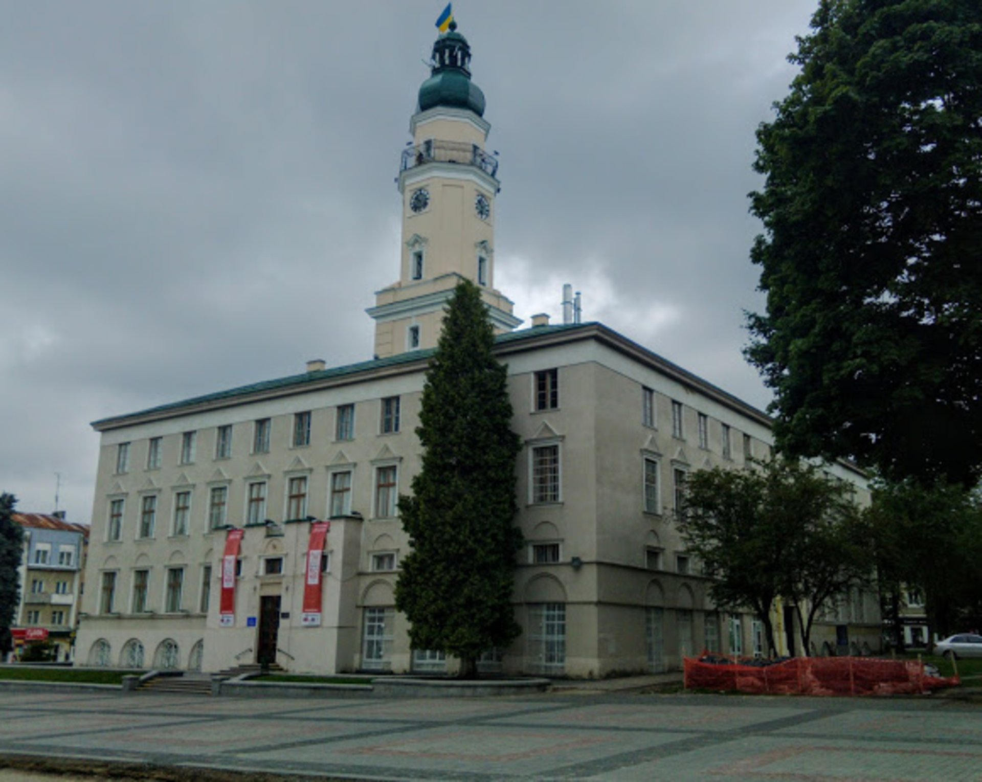 Ратуша. Дрогобицька міська рада