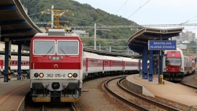 Словаччина запустила потяги для вивозу українців