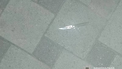 На Львівщині серед ночі чоловіка поранили ножем