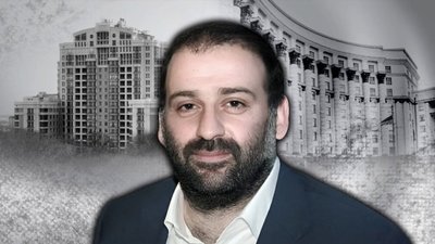 Міндіч покинув Україну по паспорту Ізраїля і оселився у готелі Варшави