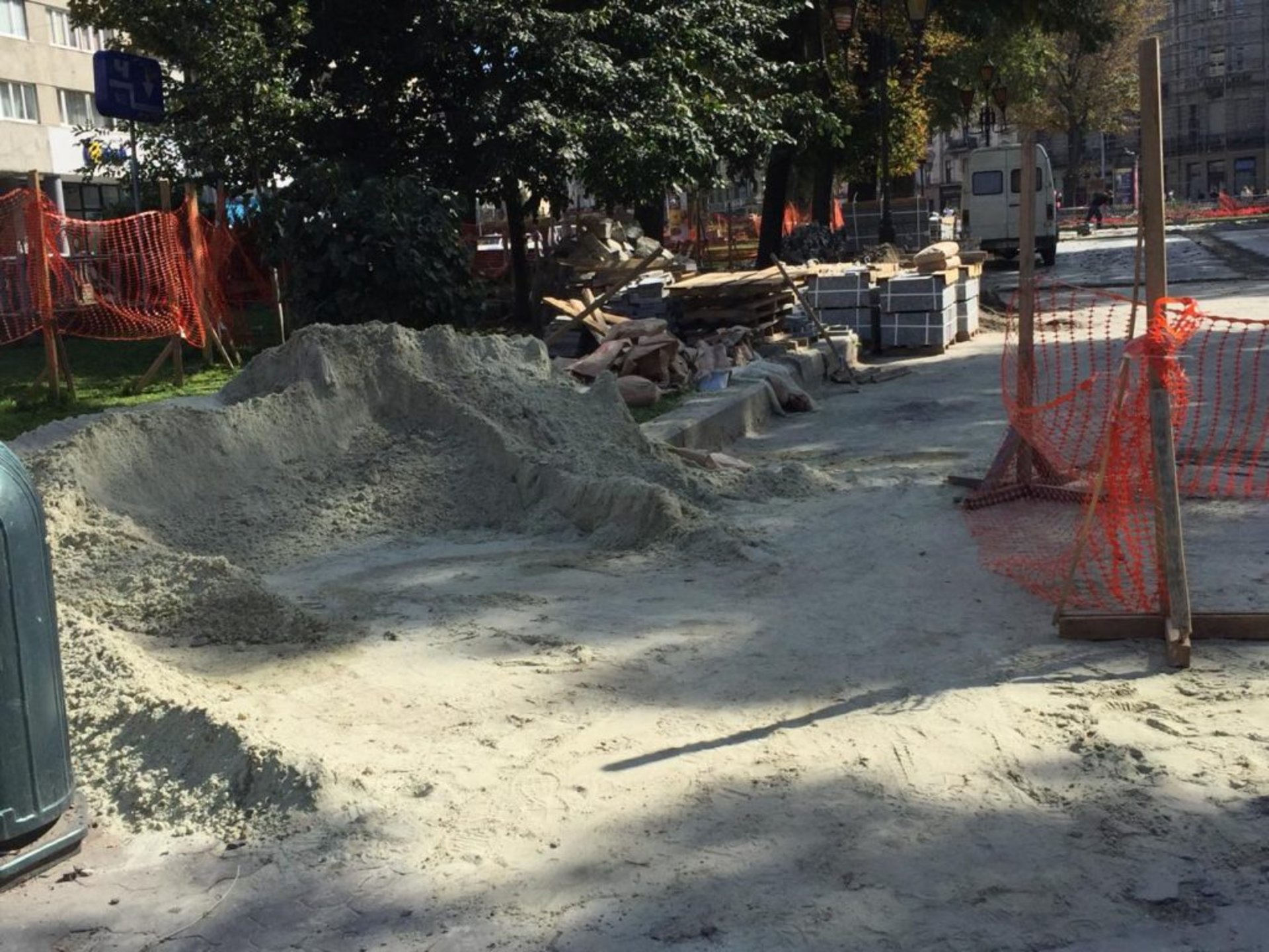 До кінця листопада цього року відремонтують алею на пр. Свободи, фото Кенцало Юра, 4studio