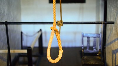 У Дрогобичі повісились двоє чоловіків