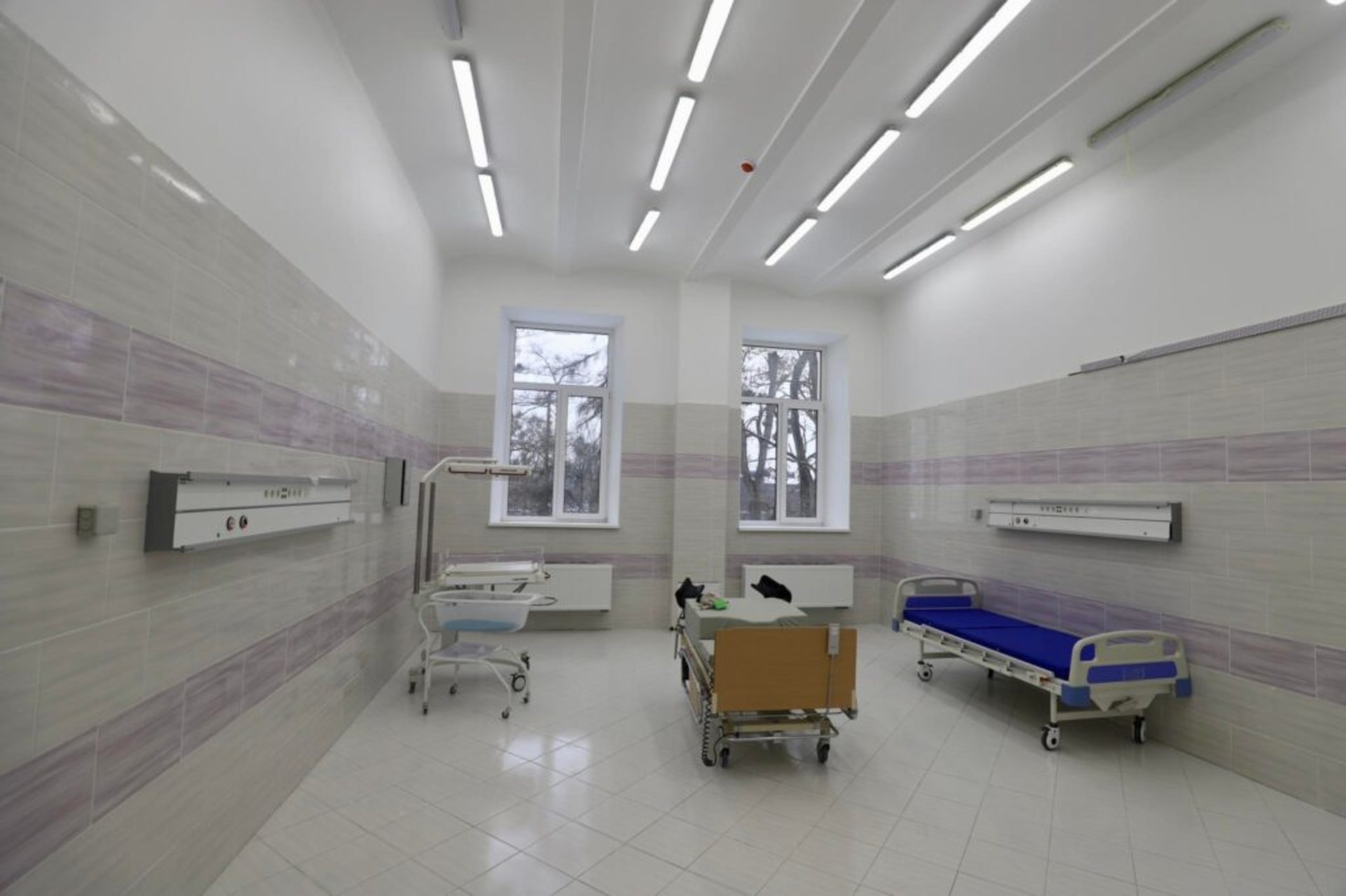 У Львівській обласній лікарні відкрили оновлене пологове відділення
