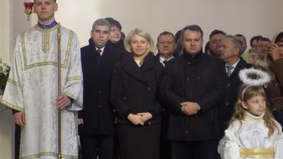 Львівський губернатор взяв участь у святковій Архиєрейській Божественній Літургії (ФОТО)