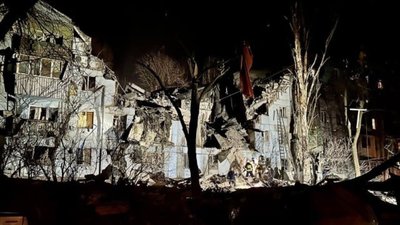У Запоріжжі зруйнували під’їзд п’ятиповерхового житлового будинку