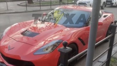 У центрі Львова помітили елітний автомобіль (ВІДЕО)