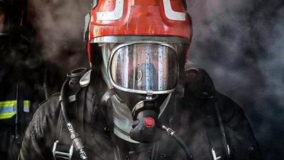 У Львові врятували 10 осіб