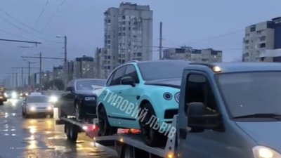 У Львові помітили дуже дорогі іномарки (ВІДЕО)